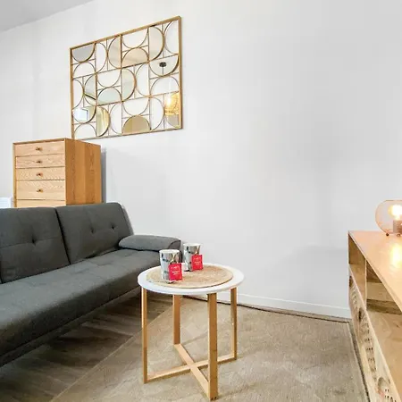 Calypso - Hypercentre - Proche Gare & Tram - Balcon - Wifi Apartment Annemasse Exterior photo
