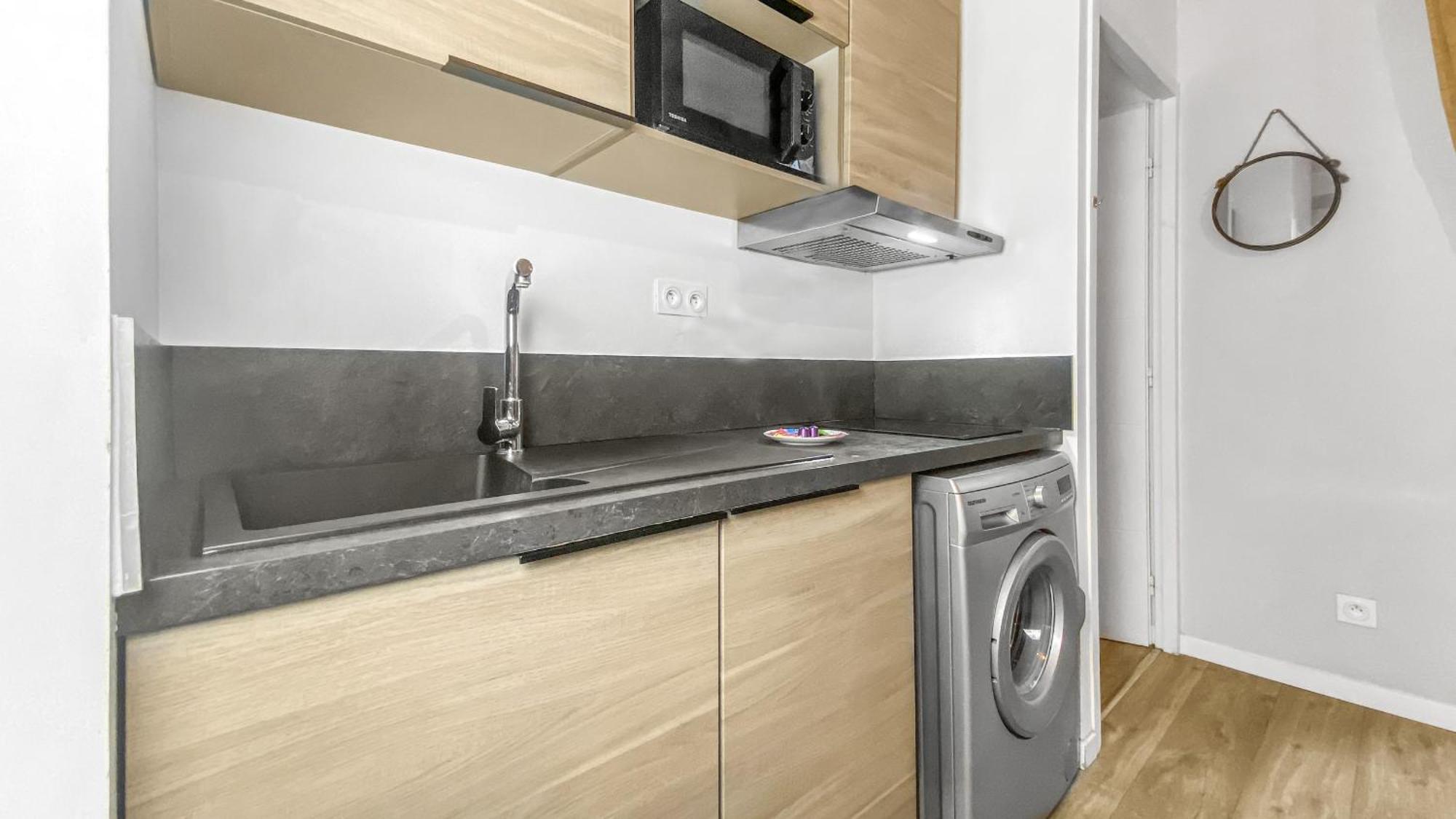 Calypso - Hypercentre - Proche Gare & Tram - Balcon - Wifi Apartment *